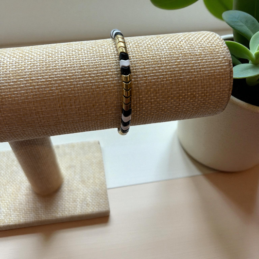 Black White and Gold Wavy Spacer Bead Bracelet