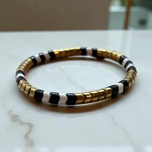 Black White and Gold Wavy Spacer Bead Bracelet